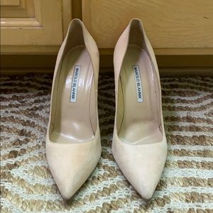 Manolo Blahnik BB 105 Baby Pink Suede Pumps